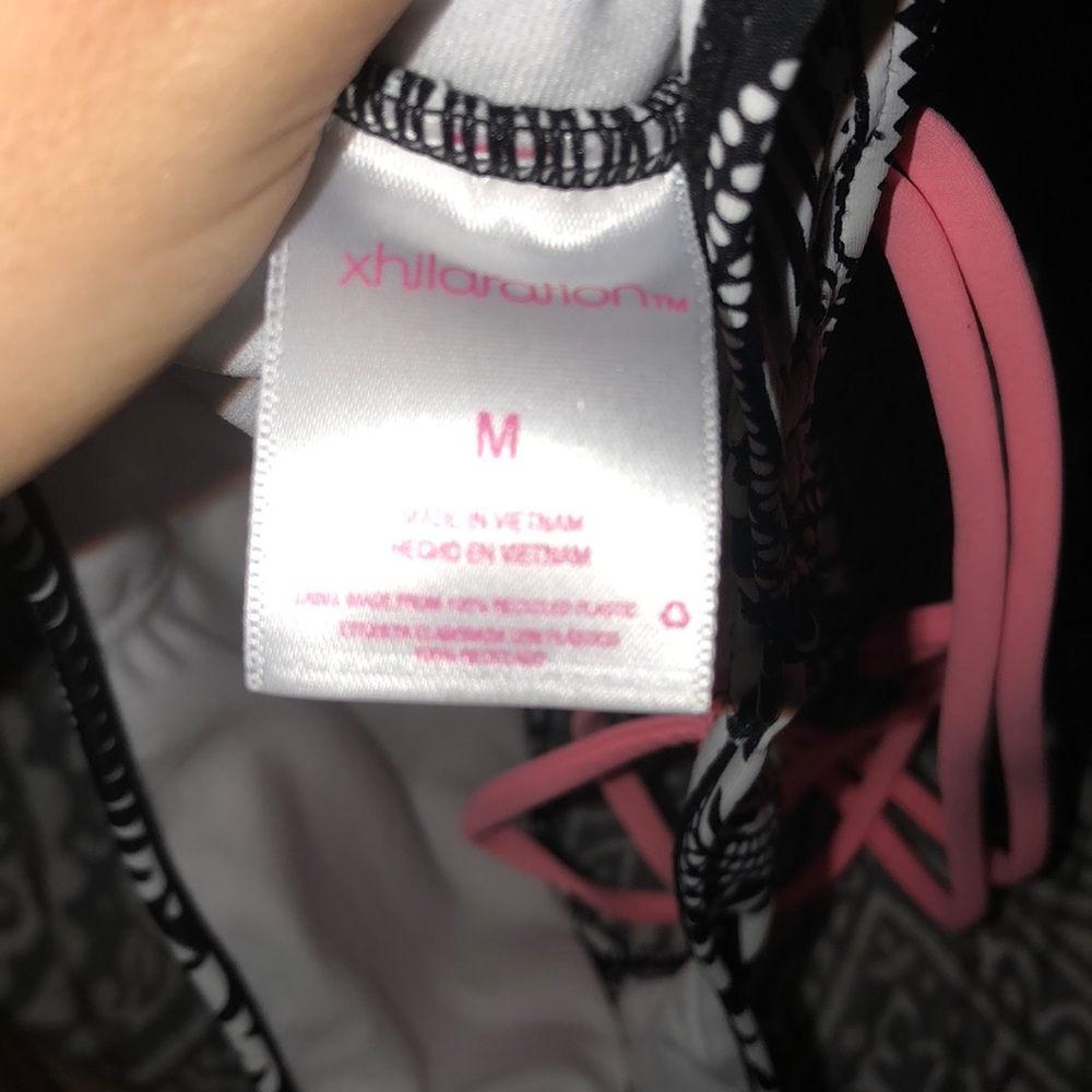 Target pattern halter bathing suit top. - Picture 3 of 3
